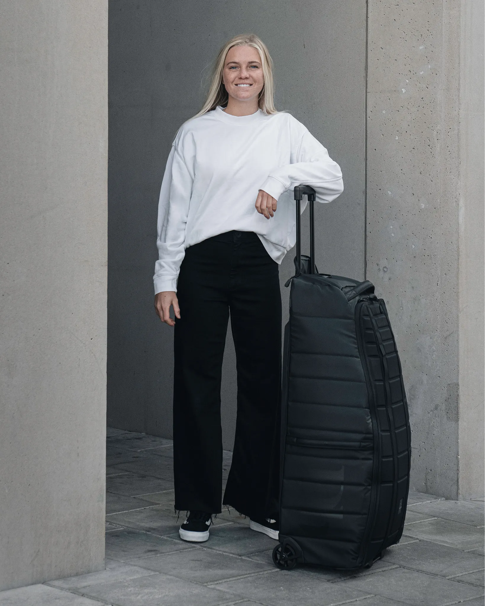 Hugger  90L Roller bag Desert Khaki