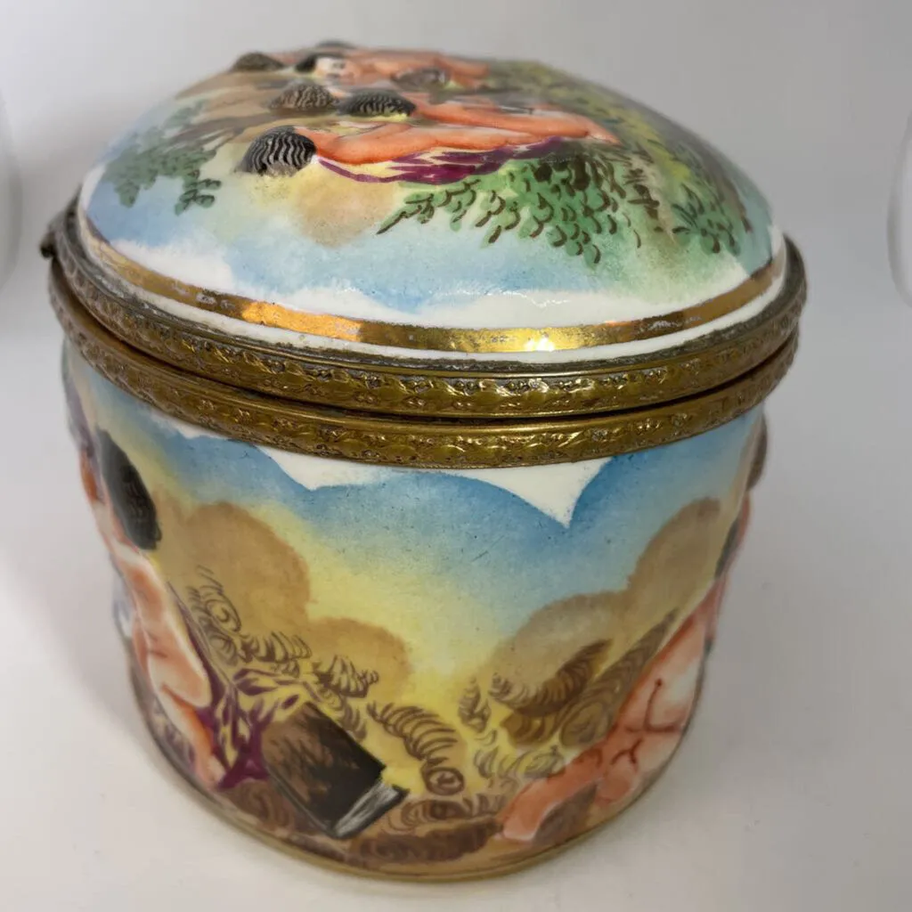 Oval Lidded Putti Box Capodimonte