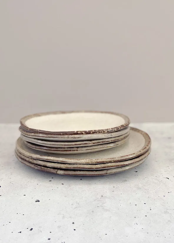 Shirokaratsu Small Oval Plate