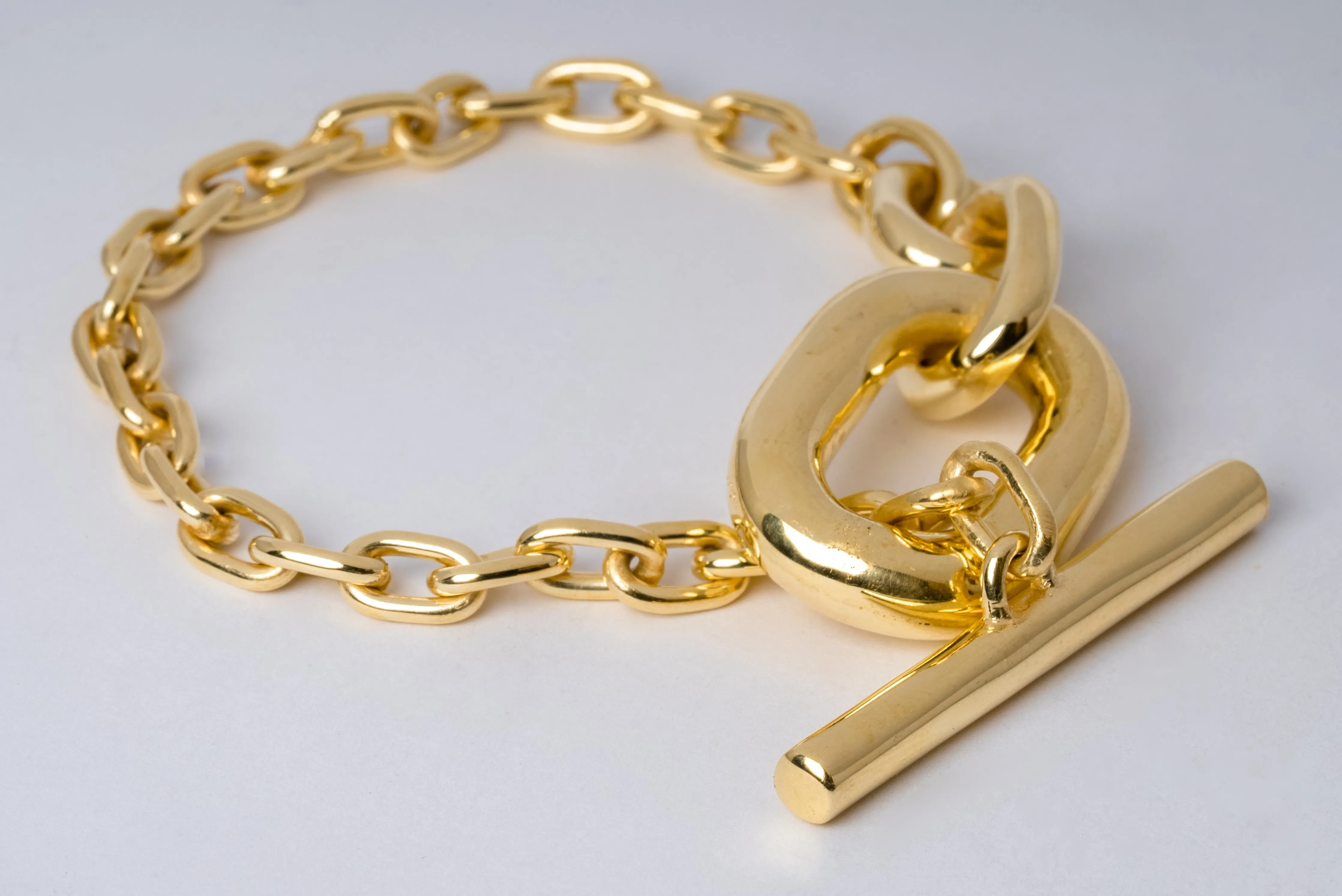 Single Link Toggle Bracelet (YG)