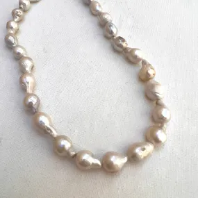 Small Baroque Pearl Strand