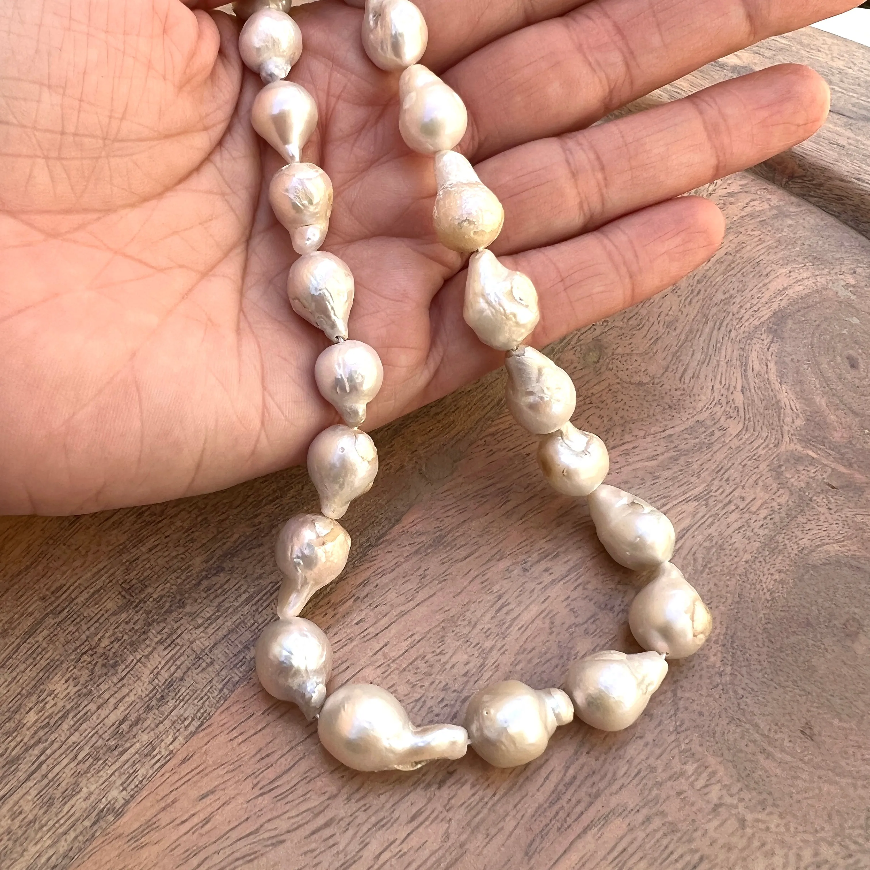 Small Baroque Pearl Strand