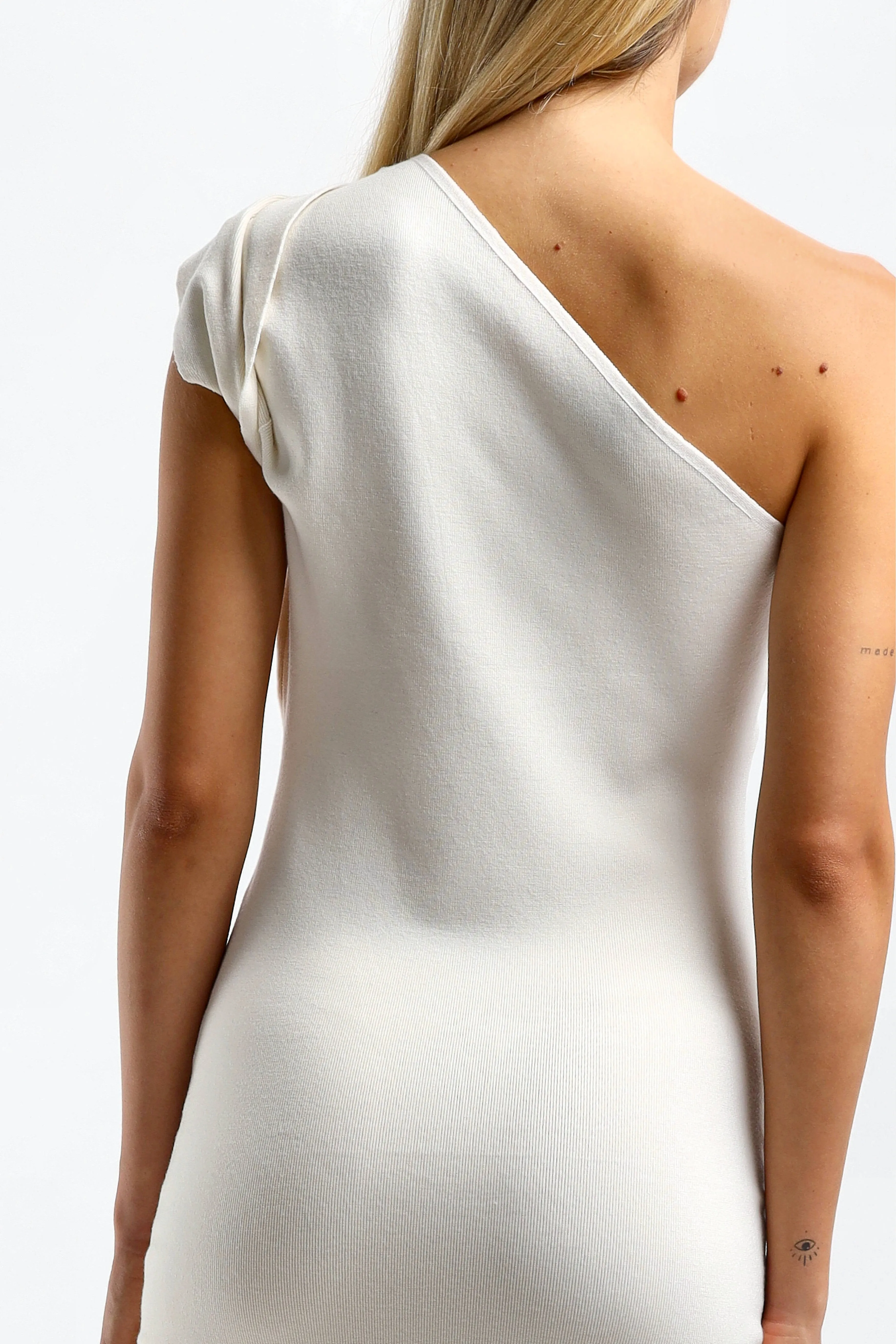 Strickkleid One Shoulder in Chalk